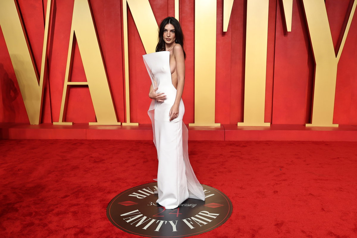 Emily Ratajkowski bei der Vanity Fair Party