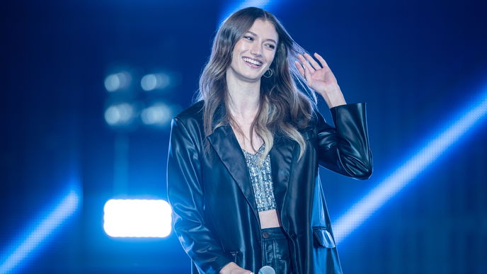 Leony: Das musst du über die Pop-Sängerin wissen 