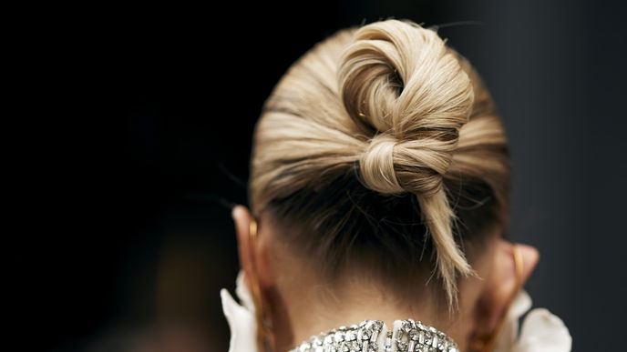Frisuren-Trend: Der "Artsy Bun" sieht immer hochwertig aus
