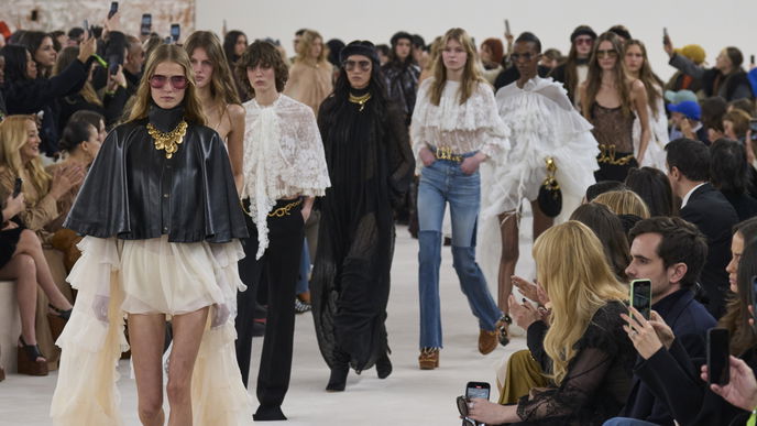 Das sind die angesagtesten Kleidungsstücke im "Boho Chic"-Stil