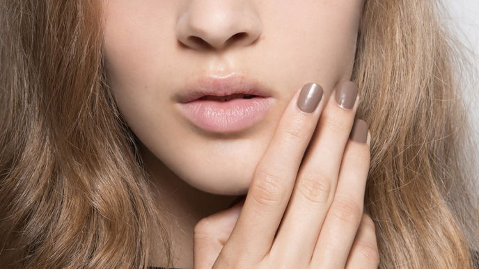 "Cappuccino Milk Nails" sehen besonders luxuriös aus