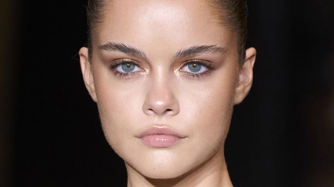 Der "Sunkissed Make-up Look" sorgt für eine sommerliche Bräune