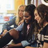 Freundschaft auf Distanz: Wie du trotzdem eng mit deinen Besties verbunden bleibst
