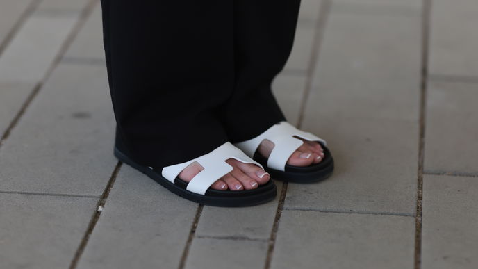 Pediküre-Trends 2024: 3 Designs tragen wir im Sommer auf unseren Füßen