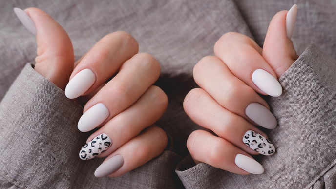 Nagel-Trend 2024: Kein Design ist im Sommer angesagter als Leo-Nails