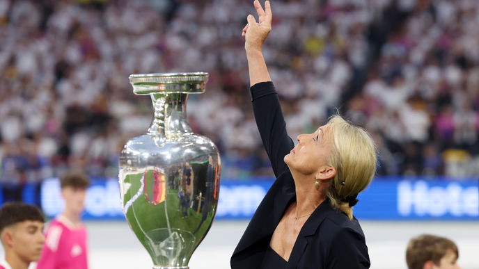 Besondere Ehre: Heidi Beckenbauer eröffnet die EM 2024