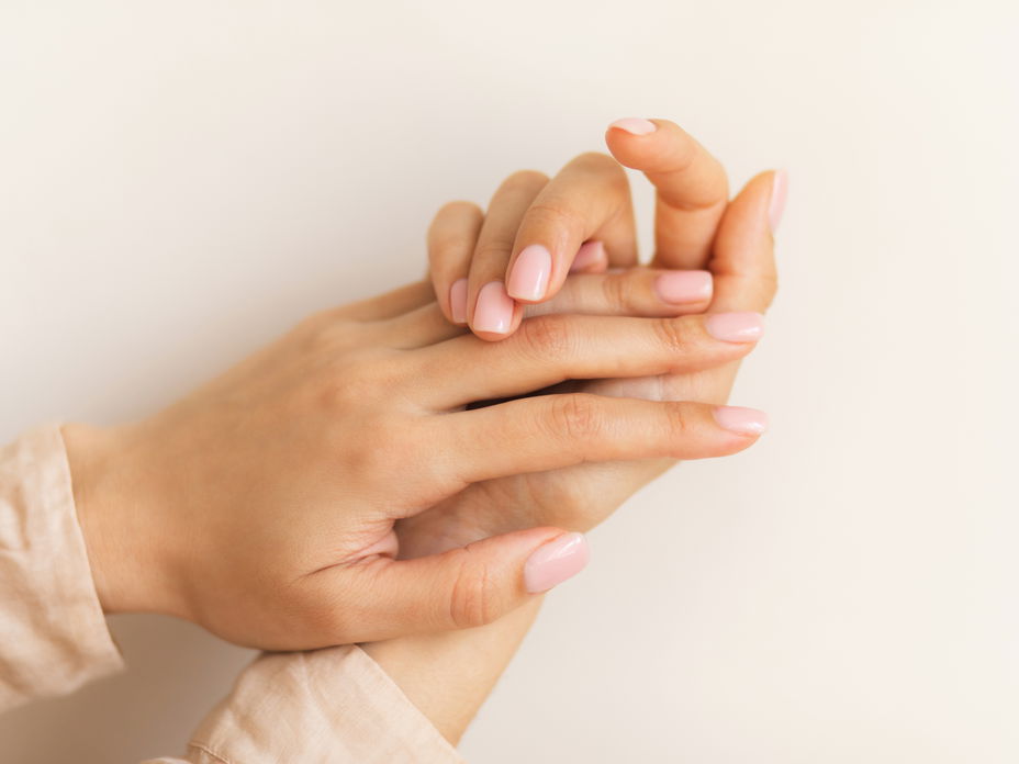 BB Cream Nails: Gepflegte Nägel mit Nagellack