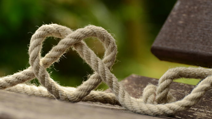 Bondage: Knoten binden mit Video-Anleitung