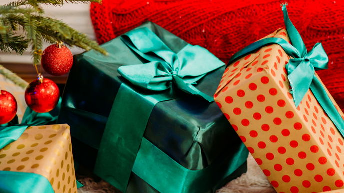 Gift-Guide für Verwandte: Die besten Weihnachtsgeschenke für die Familie