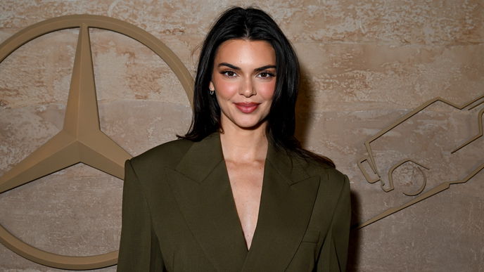 Kendall Jenner trägt die angesagteste Farbe der Saison auf den Nägeln