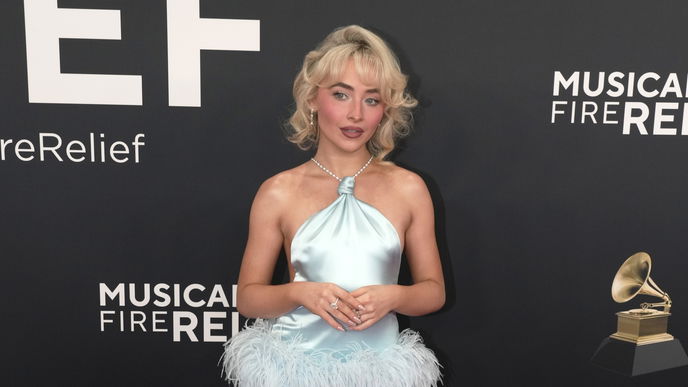 Sabrina Carpenter setzt bei den Grammys auf diesen zauberhaften Frisuren-Trend