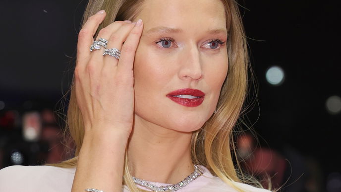 Make-up-Artistin verrät: Diesen Lippenstift trug Toni Garrn zur Berlinale
