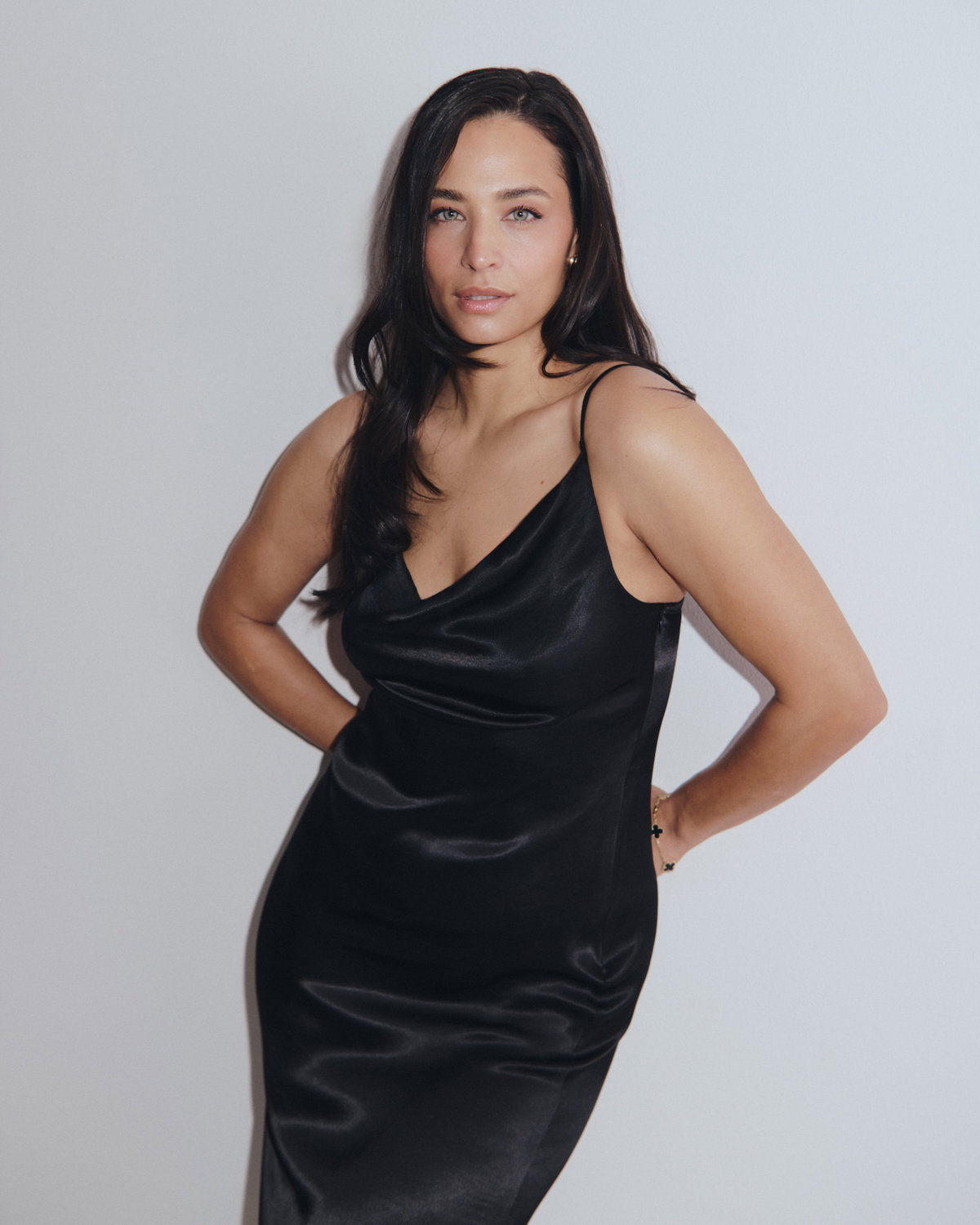 Amira Aly im Slip Dress