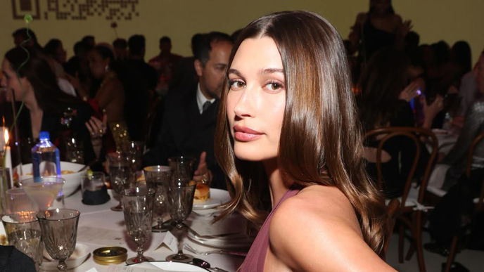 Frisuren-Trend: Aus diesem Grund lässt Hailey Bieber ihre Haare wachsen