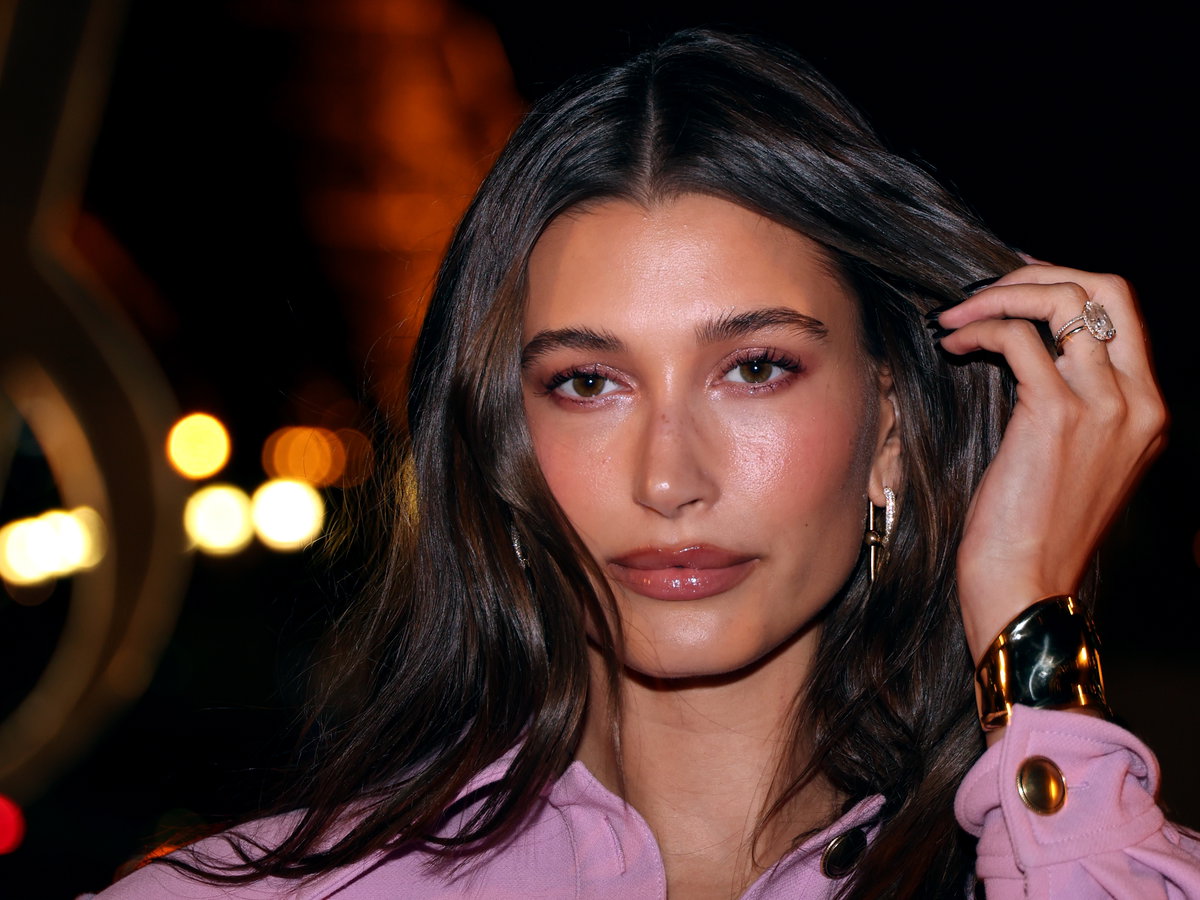 Hailey Biebers Cherry Blossom Nails lieben alle im Frühling