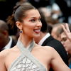 Skincare-Wunder! Bella Hadid verbraucht von dieser Drogerie-Creme 8 Stück im Monat