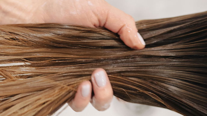 Pre-Shampoo-Behandlungen: So pflegst du deine Haare am besten vor dem Waschen