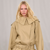 Trenchcoats sehen im Herbst 2025 so aus