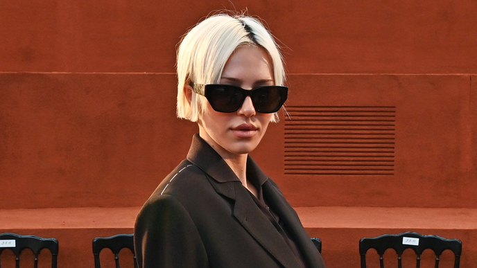 Frisurentrend im Herbst 2025: Der Sharp Bob ist (mit Abstand) am coolsten 