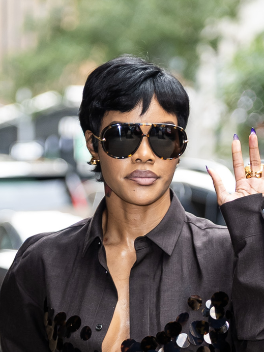 Frisurentrend: Der 90er Pixie-Cut feiert im Herbst 2026 sein Comeback