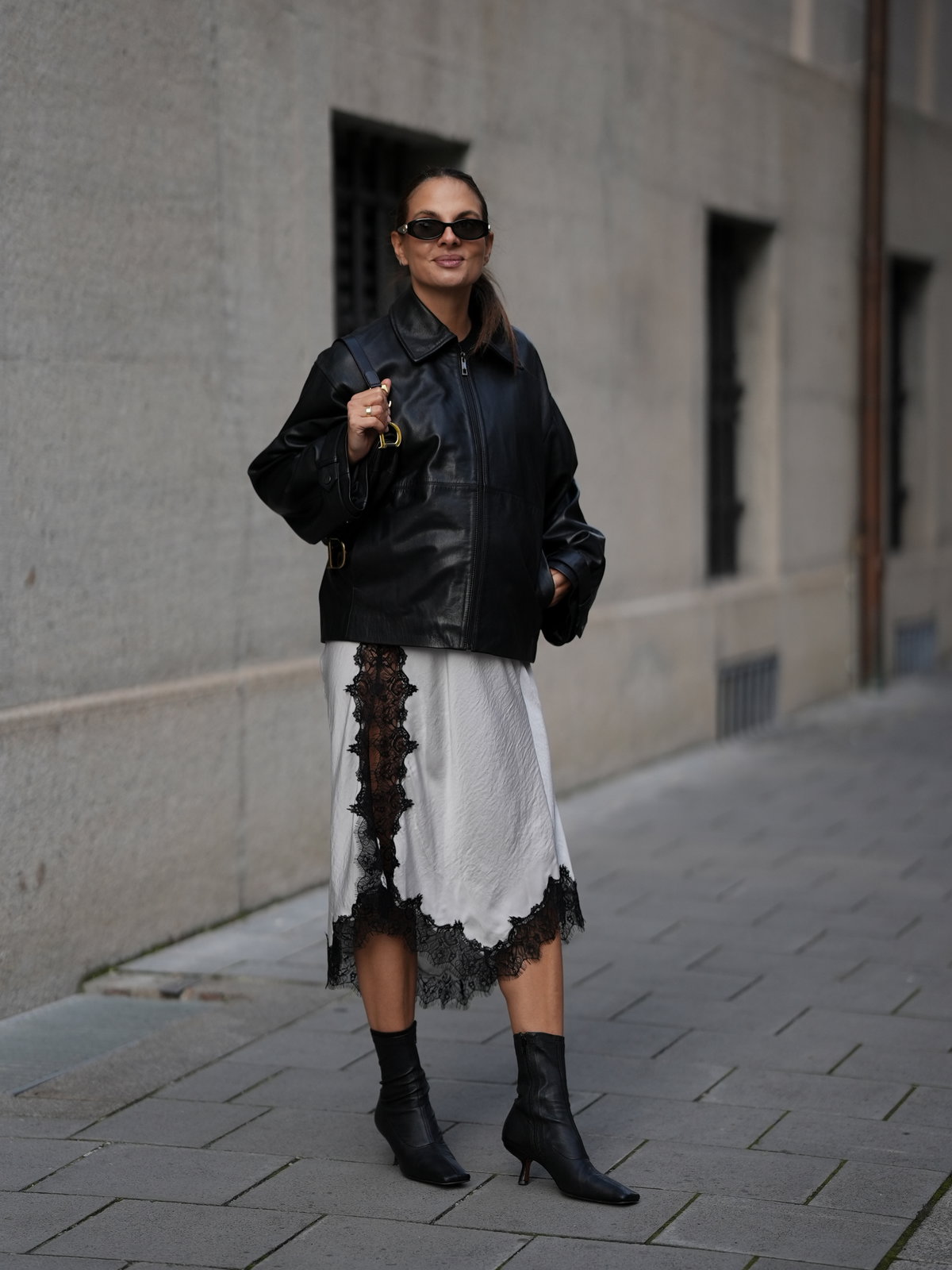 Outfit mit Spitzenrock