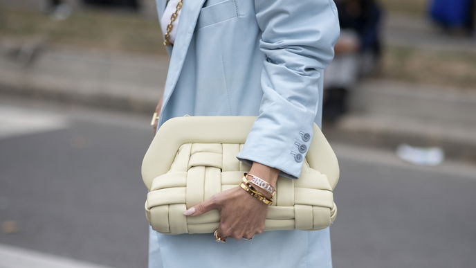 Neues It-Piece am Handgelenk: Stylische Armbänder für einen frischen, femininen Look