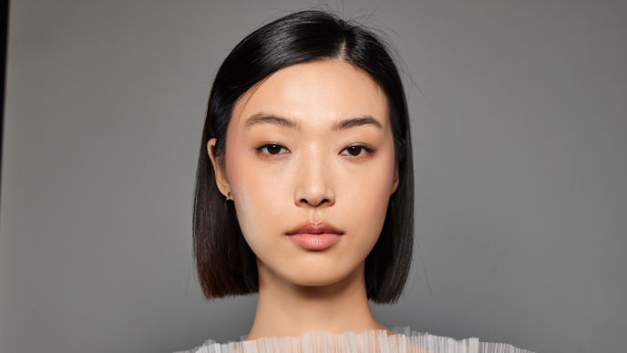 Kaputte Spitzen? Der „Japanese Bob” lässt dein Haar sofort gesund und edel aussehen