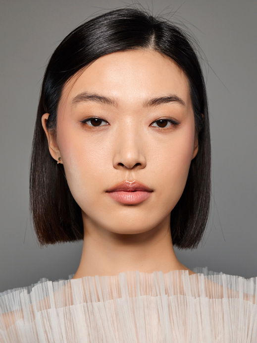 Kaputte Spitzen? Der edle „Japanese Bob” lässt dein Haar sofort gesund aussehen