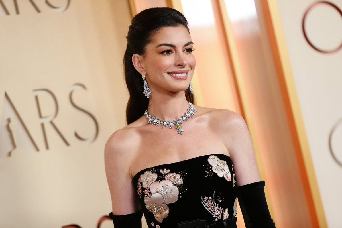 Anne Hathaway