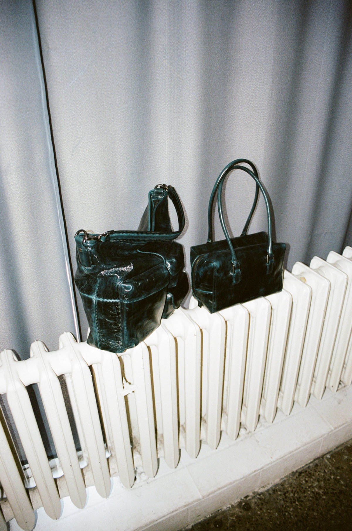 Zwei Archive Ikonen Lk 204 und Kayla Satchel S.