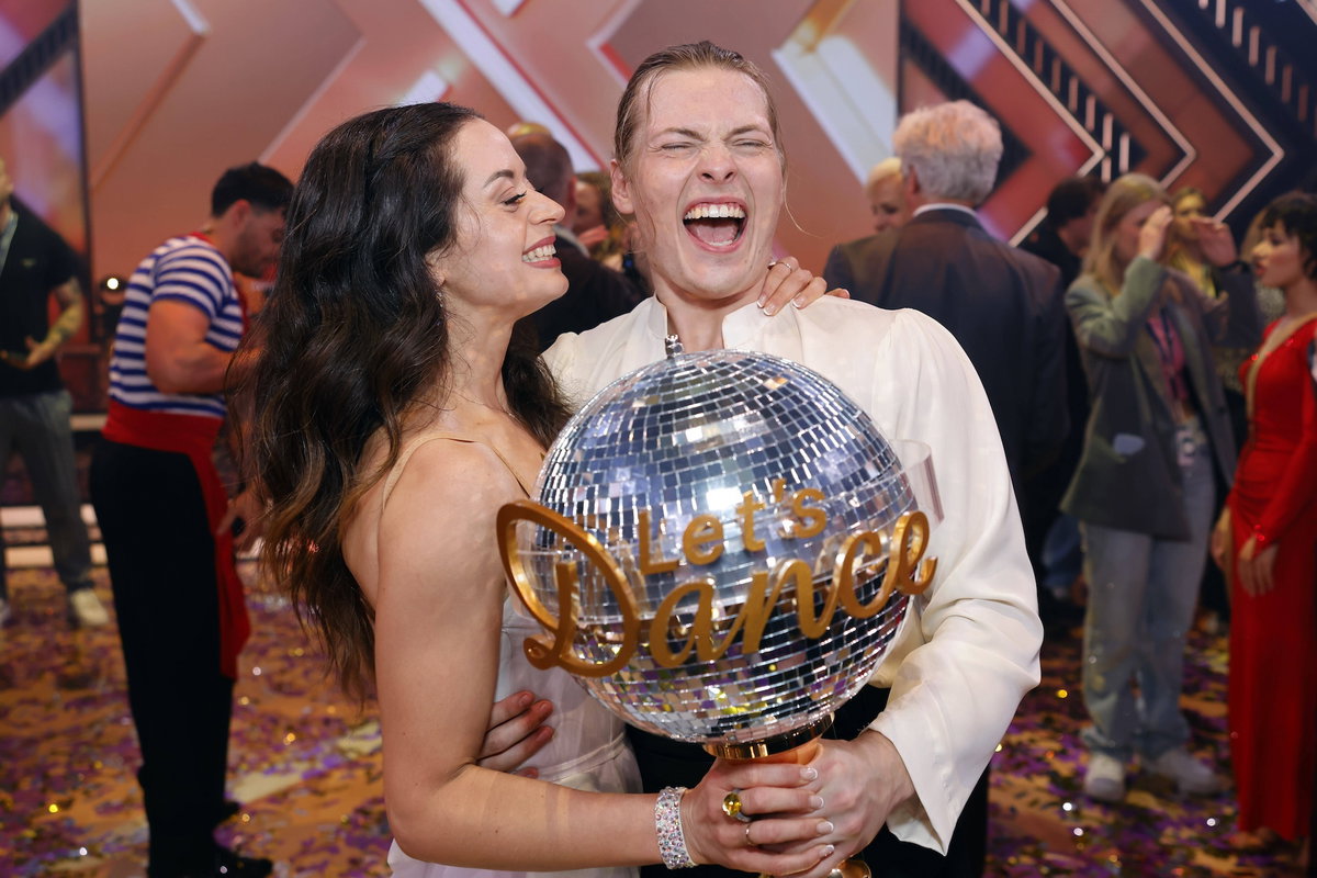Gabriel Kelly & Malika Dzumaev (2024)