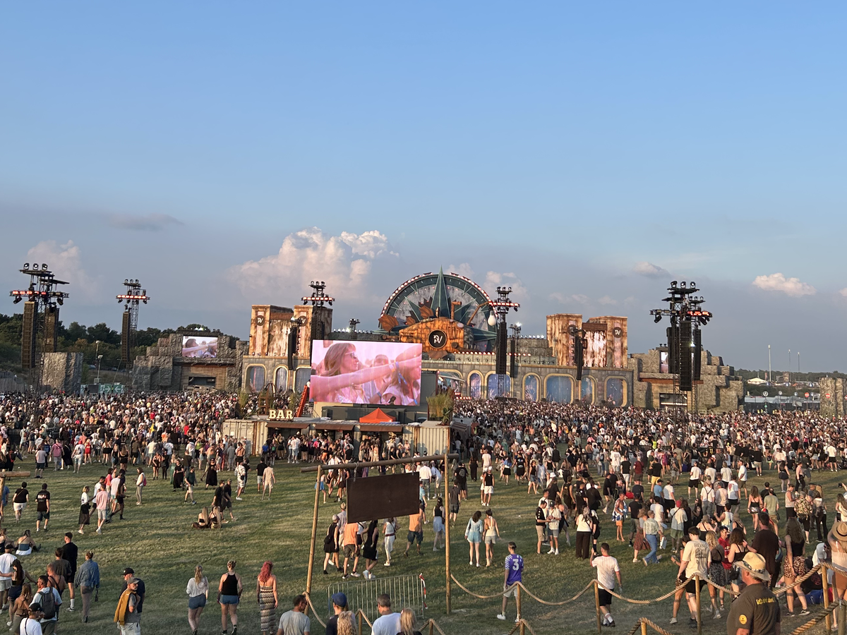 Die Mainstage des PAROOKAVILLE 2026