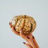 Nageltrends für den Herbst: 8 schöne Designs, auf die wir uns jetzt schon freuen