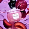 Plum Beauty: Die dunkle Pflaumen-Ästhetik ist der angesagteste Herbst-Look