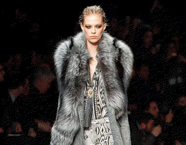 r-cavalli-1001-aw15-pw-gifgorunway380-1858724.gif