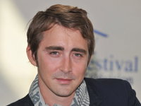 sex-and-crime-facts-zur-fantastischen-serie-pushing-daisies-200x300-206464-204559.jpg