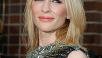 Pink, Peach, Perlmutt-Blush: So tragen Stars ihren Rouge