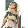 Modetrends für den Sommer: Prints mit Blumen & Co.