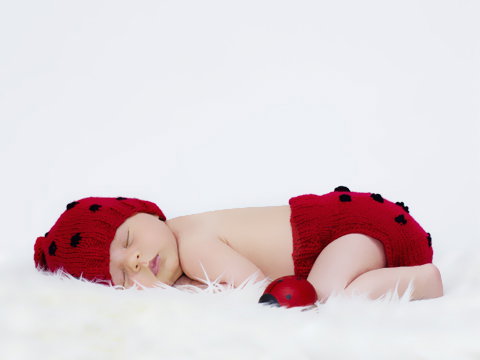 baby-als-marienkaefer-20269.jpg