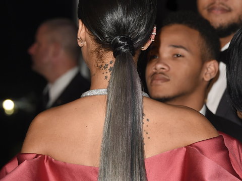 rihanna-zac-posen-back-2010569.jpg