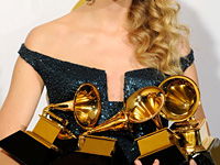 grammys-2010-taylor-swift-gewann-vier-auszeichnungen-bild-getty-images-200x300-625650.jpg