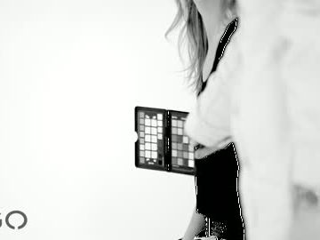 kate-moss-fuer-mango-das-making-of-des-fotoshoots-480x270-1579670.jpg