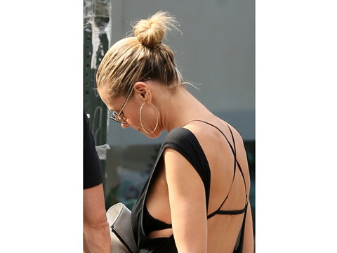 sideboob-heidi-klum-480x360-1752359.jpg