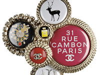 sehr-schick-brosche-von-chanel-200x250-29003.jpg