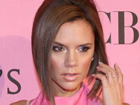 victoria-beckham-muse-von-marc-jacobs-200x300-16633.jpg