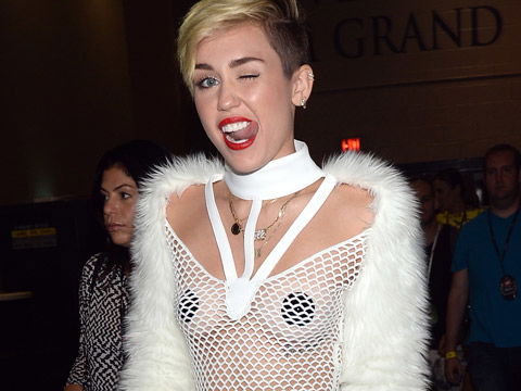 miley-cyrus-nipple-patch-1859691.jpg