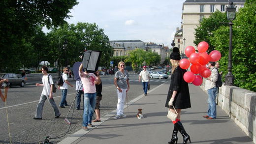 Jolie loves Paris