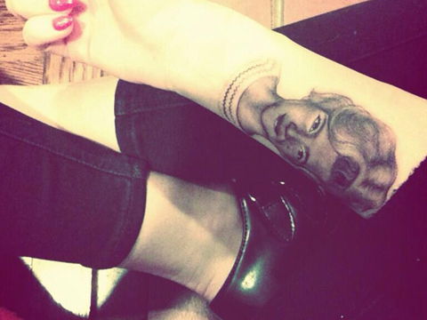 miley-tattoo-oma-1881428.jpg