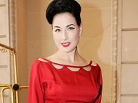 lady-in-red-dita-von-teese-bild-getty-images-200x300-143372.jpg