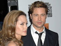 brangelina-haben-bald-die-langersehnte-fussballmannschaft-bild-colourpress-200x300-9698.jpg